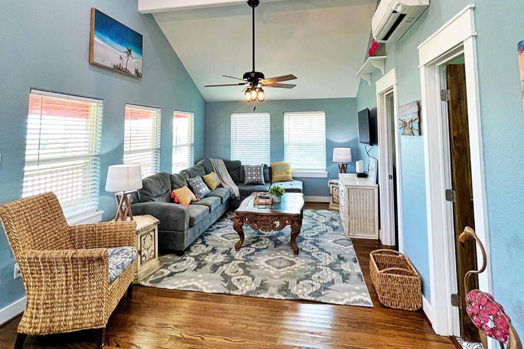 The Pink Flamingo Beach Gulf Views Freeport Exterior foto
